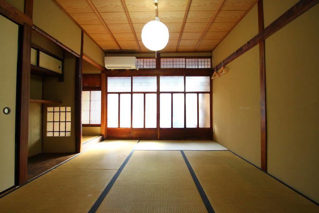 Guest House Hitsujian Киото Экстерьер фото